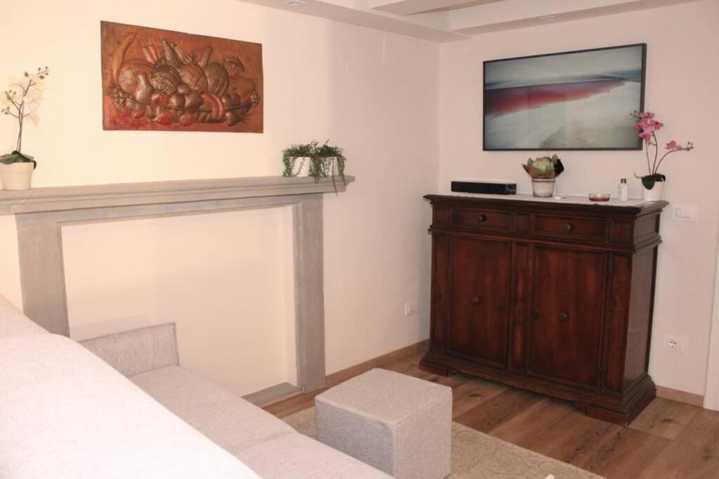 Art Apartment Santa Croce Suite Florencia Exterior foto